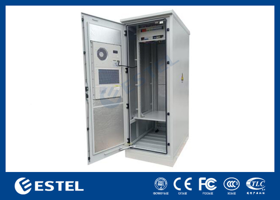 IP55 33U gabinete exterior 1 compartimiento con estante de baterías y distribución de energía