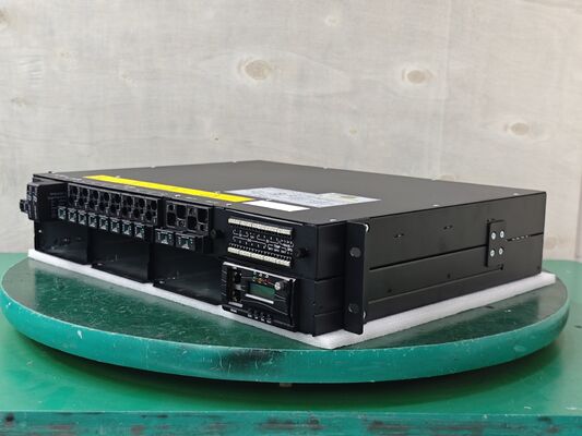 Cabinet eléctrico exterior de doble puerta 20U con ventilación auxiliar