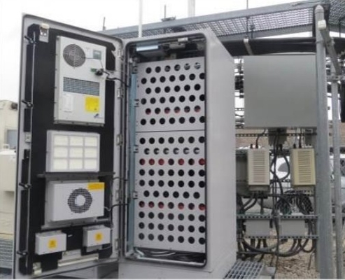Sistema de refrigeración Aire acondicionado para exteriores 300W 48VDC para gabinetes de telecomunicaciones