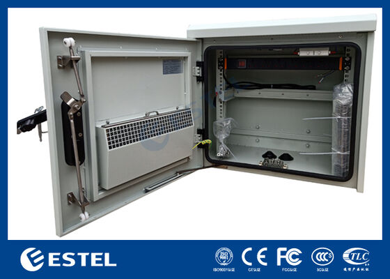 Gabinete de Telecomunicaciones para Exteriores con Montaje en Poste 8U IP55 RAL7035 con Control Térmico de Temperatura