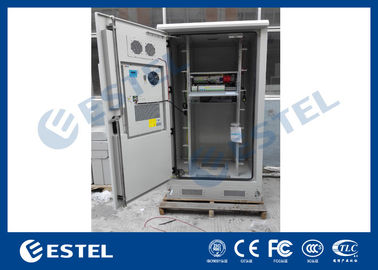 El panel del aislamiento de calor gabinete del estante de 19 pulgadas al aire libre para el servicio integrado de la red