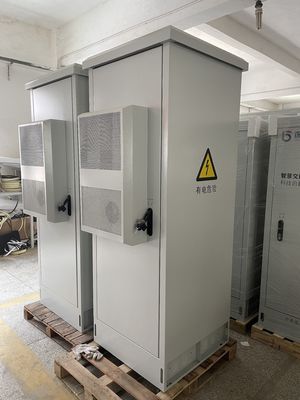 Gabinete de batería para exteriores IP55 con sistema de alimentación integrado Rectificador de 9KW 48VDC para telecomunicaciones